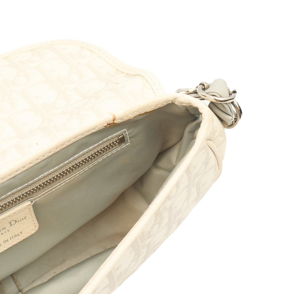 Christian Dior Shoulder Bag Romantique  in White, Leather