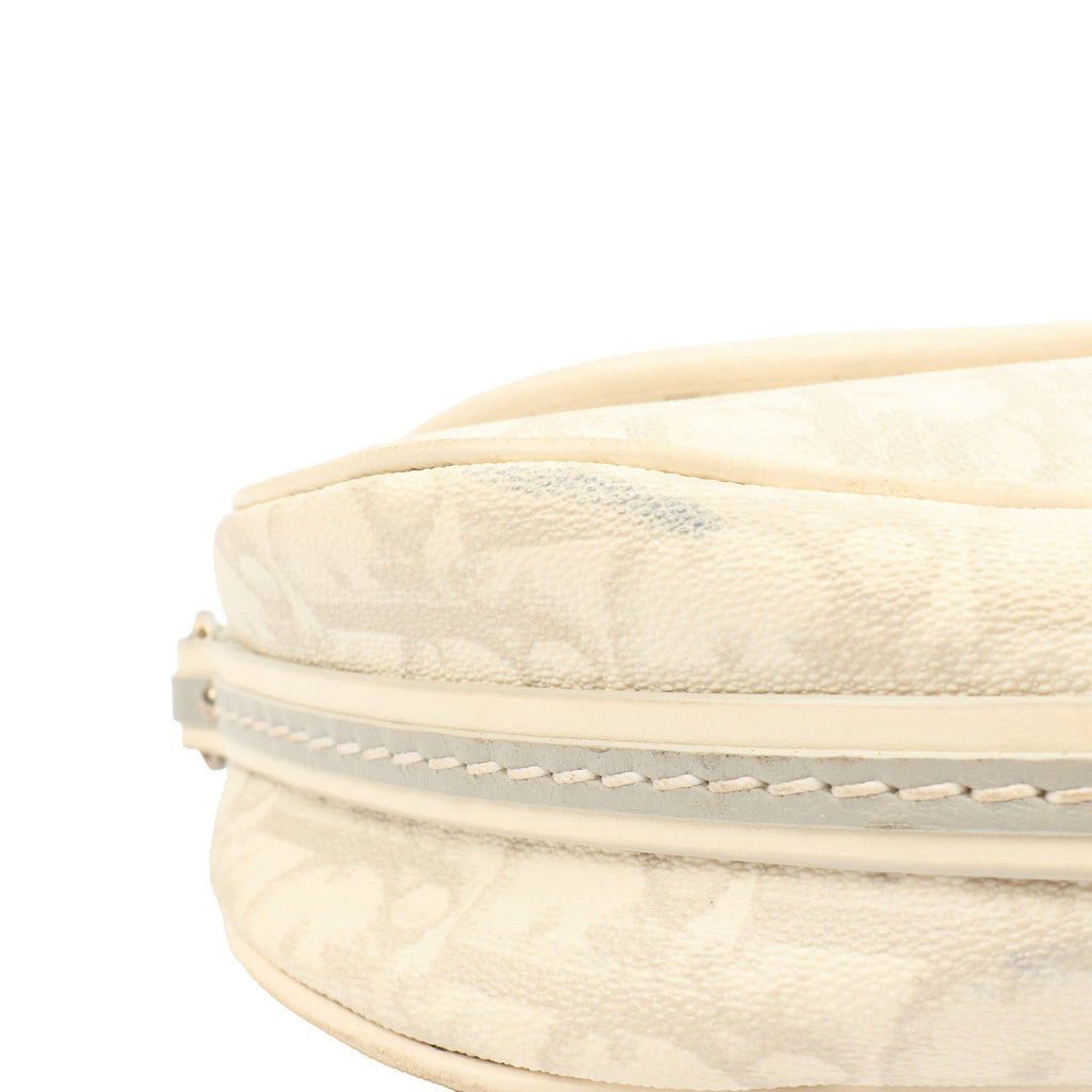 Christian Dior Shoulder Bag Romantique  in White, Leather