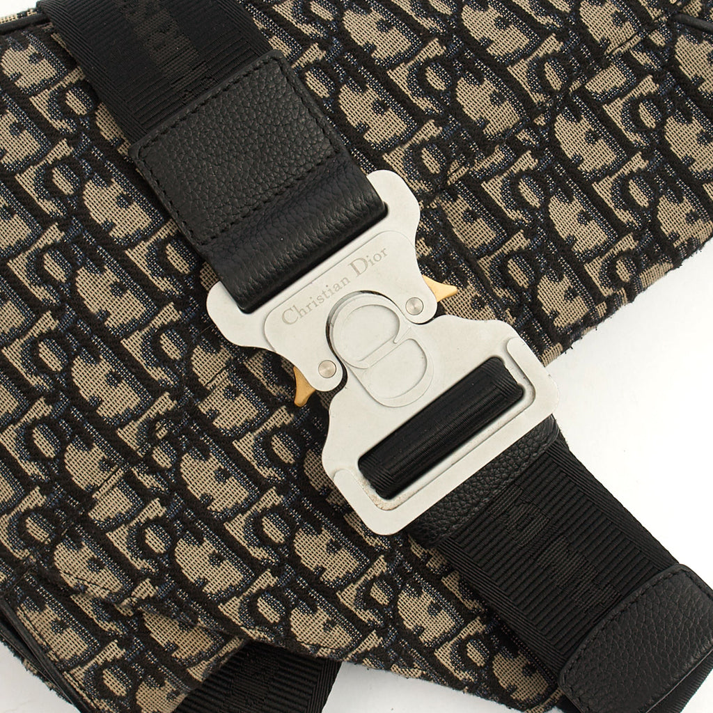 Christian Dior Cross Body Homme - Saddle Bag in Blue, Dior Oblique Embroidery