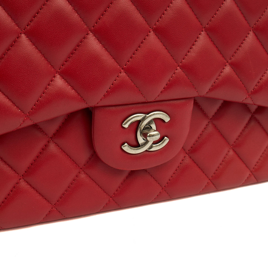 Chanel Shoulder Bag Classic Double Flap - Large in Red, Lambskin Leather