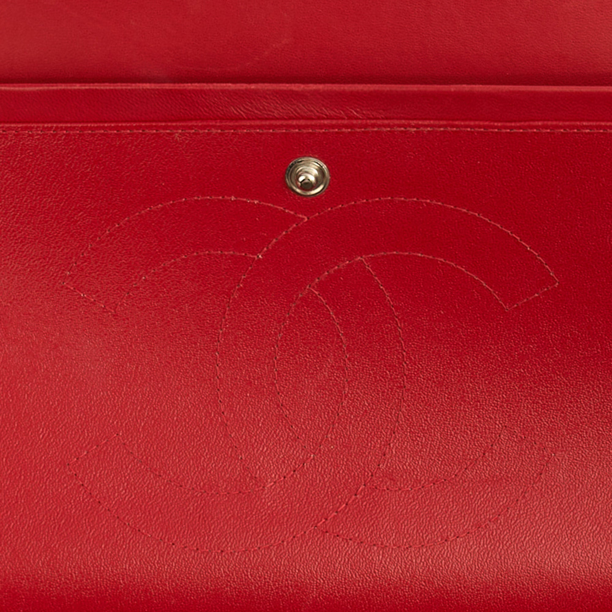 Chanel Shoulder Bag Classic Double Flap - Large in Red, Lambskin Leather