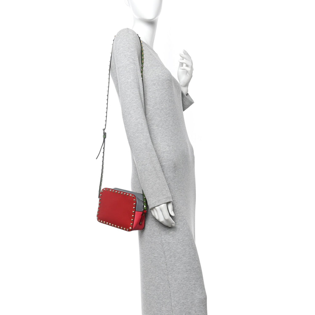 Vitello Colorblock Rockstud Camera Crossbody Bag Deep Rose Clover