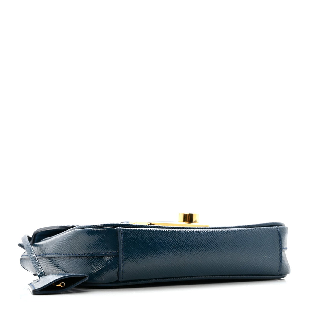 Saffiano Vernice Lock Flap Chain Bag Azzurro