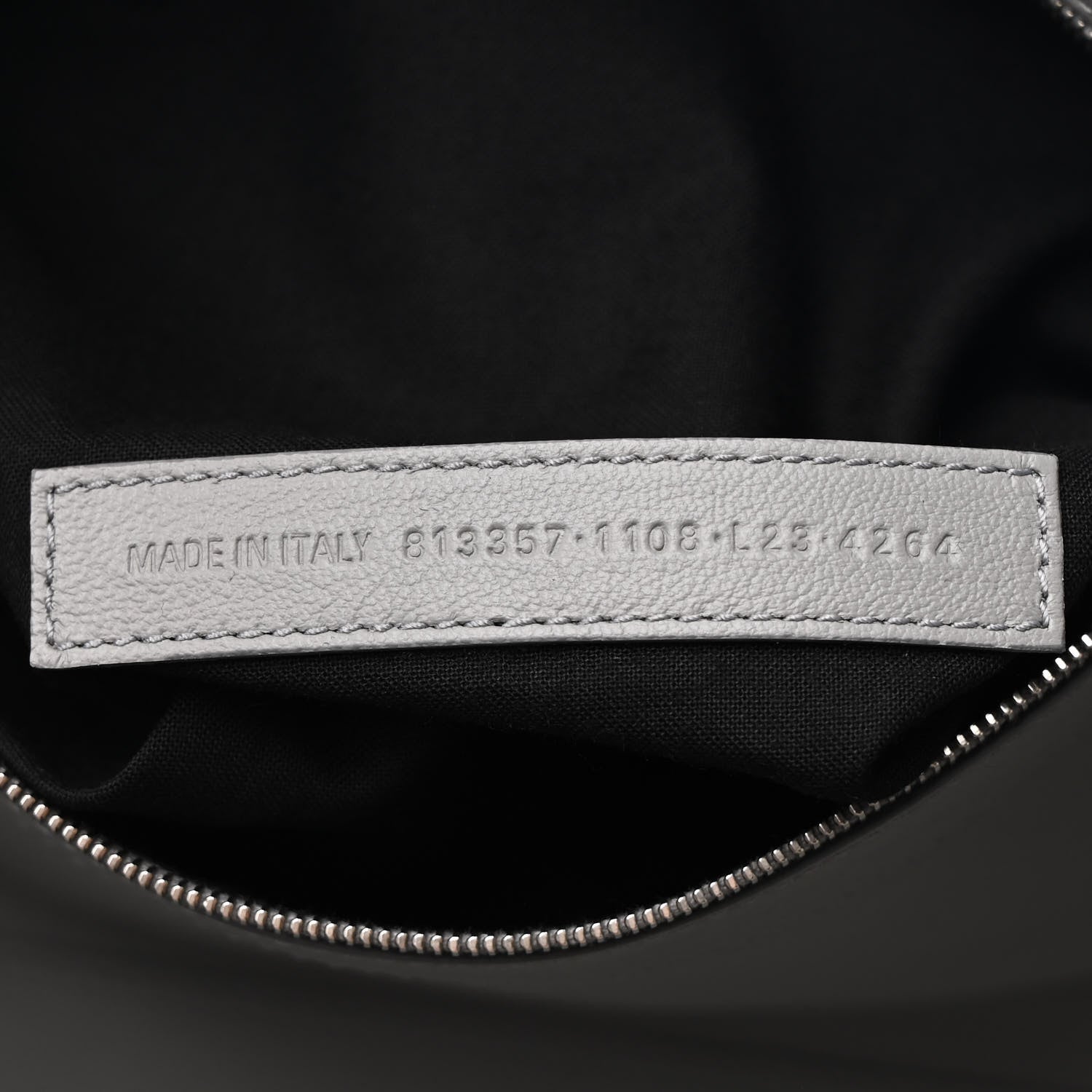 Smooth Calfskin Small Hampton Carry All Bag Grey