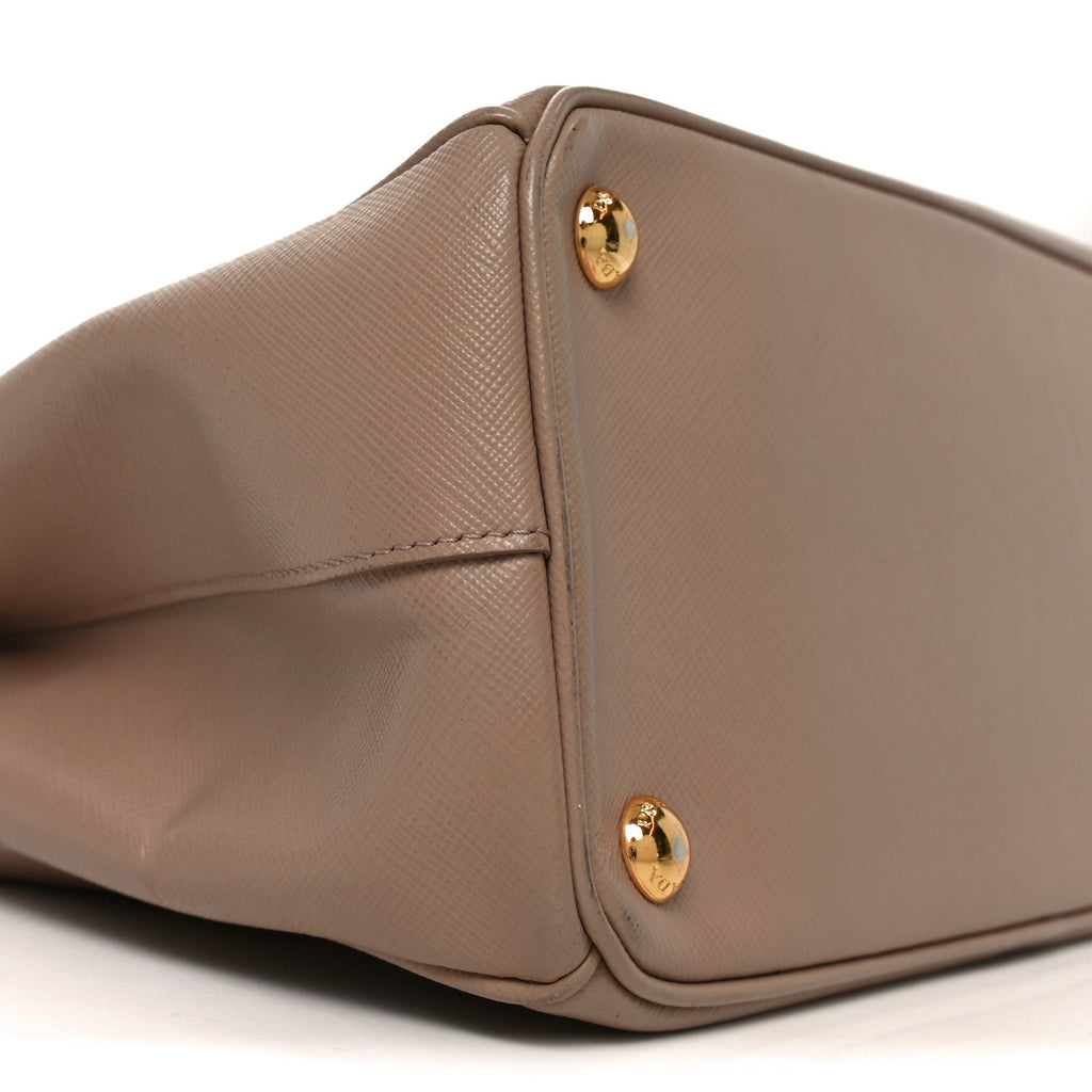 Saffiano Lux Small Galleria Double Zip Tote Cammeo