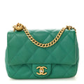 Caviar Quilted Sweetheart Flap Green