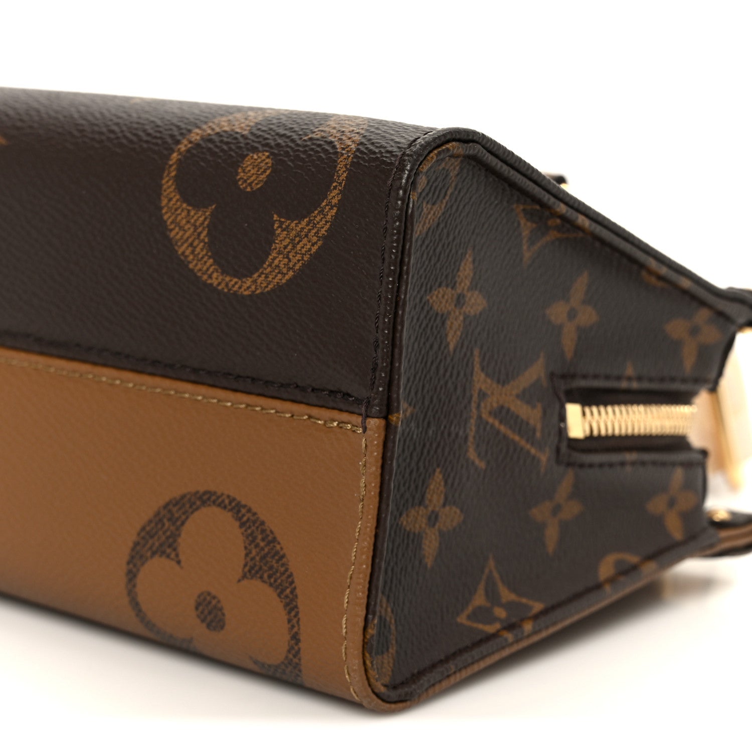 Reverse Monogram Giant OnTheGo East West