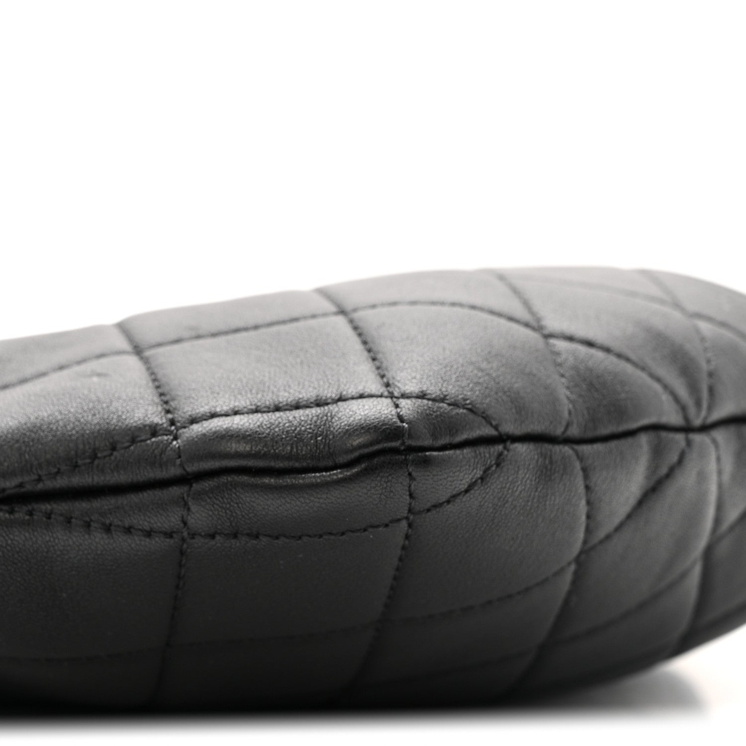 Lambskin Quilted Pearl Crown Clutch Bag Black