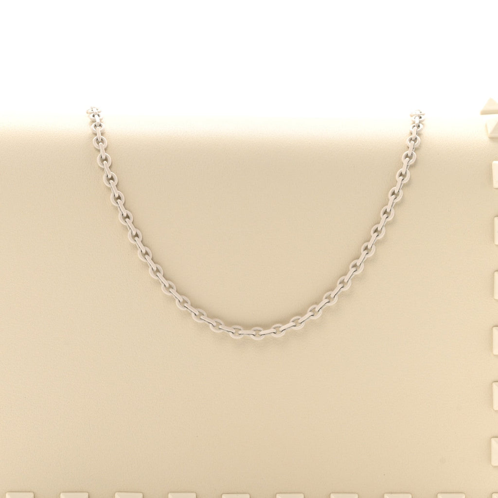 Calfskin Lacquer Monochrome Rockstud Wallet On Chain Ivory
