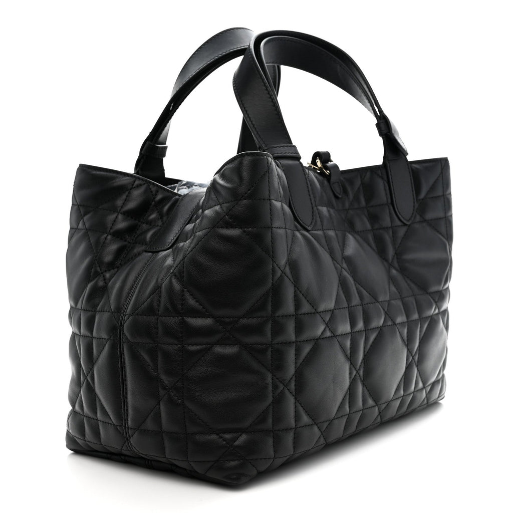 Calfskin Macrocannage Medium Toujours Black