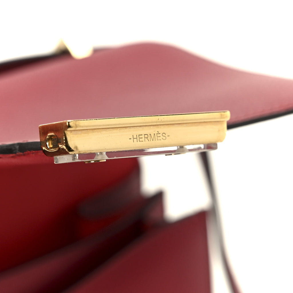 Epsom Enamel Constance 18 Rouge Grenat