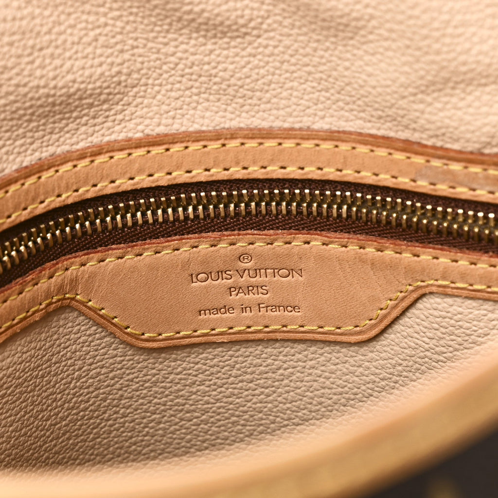 Monogram Petit Bucket 23