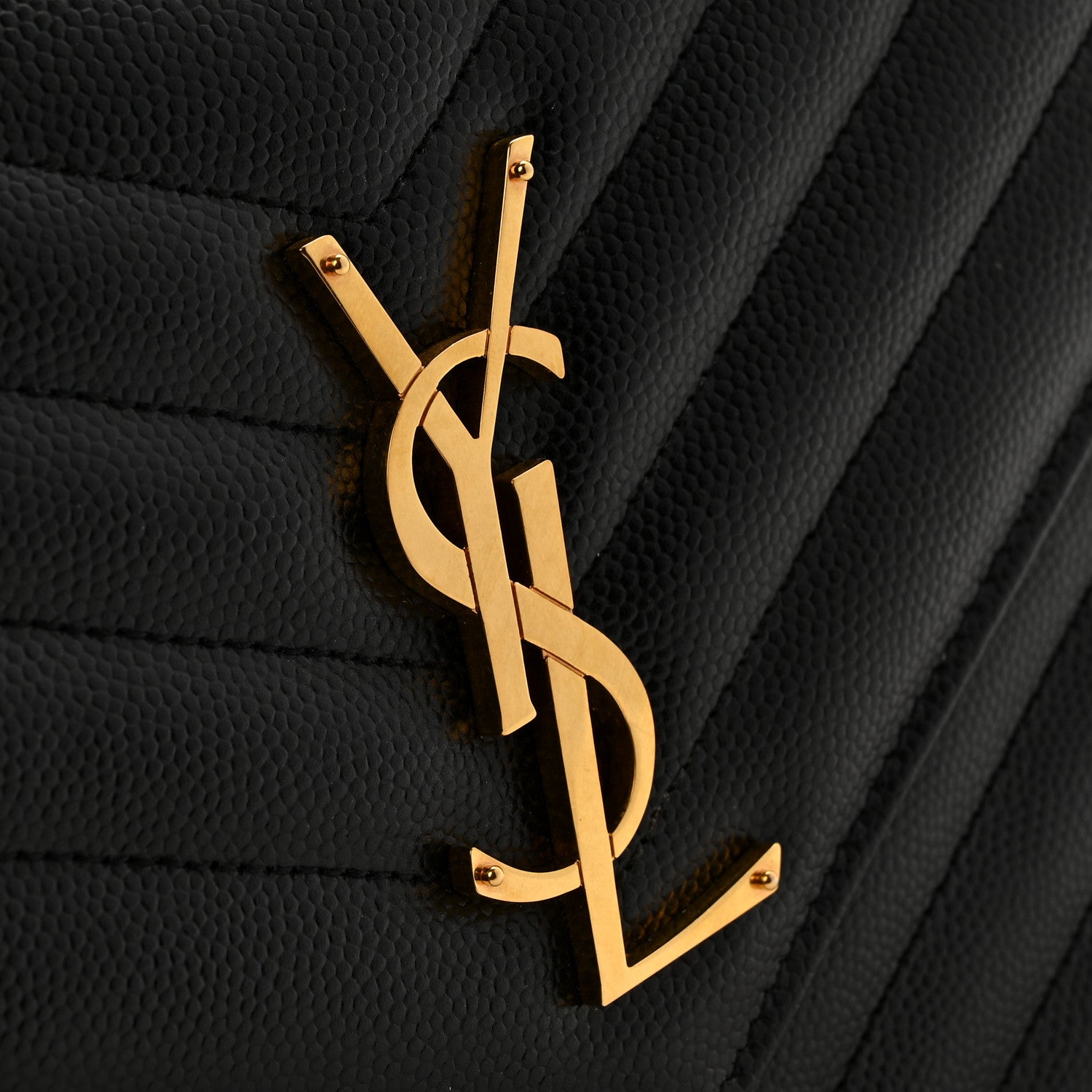 Grain De Poudre Matelasse Chevron Monogram Chain Wallet Black