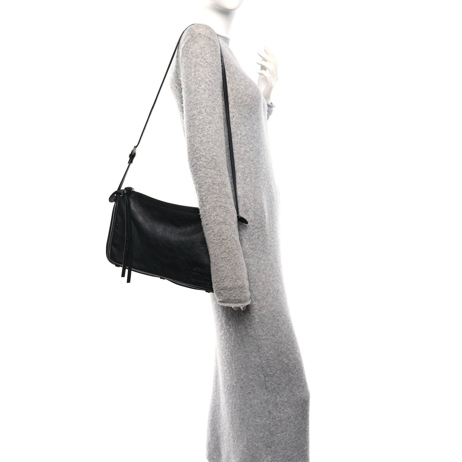 Vitello Medium Simply Fendi Shoulder Bag Black