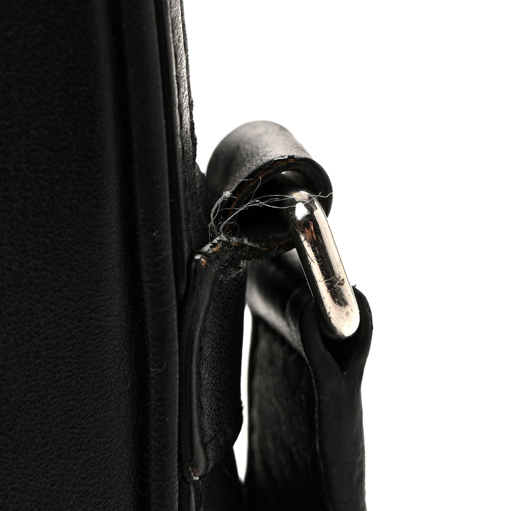 Smooth Calfskin Medium Messenger Bag Black