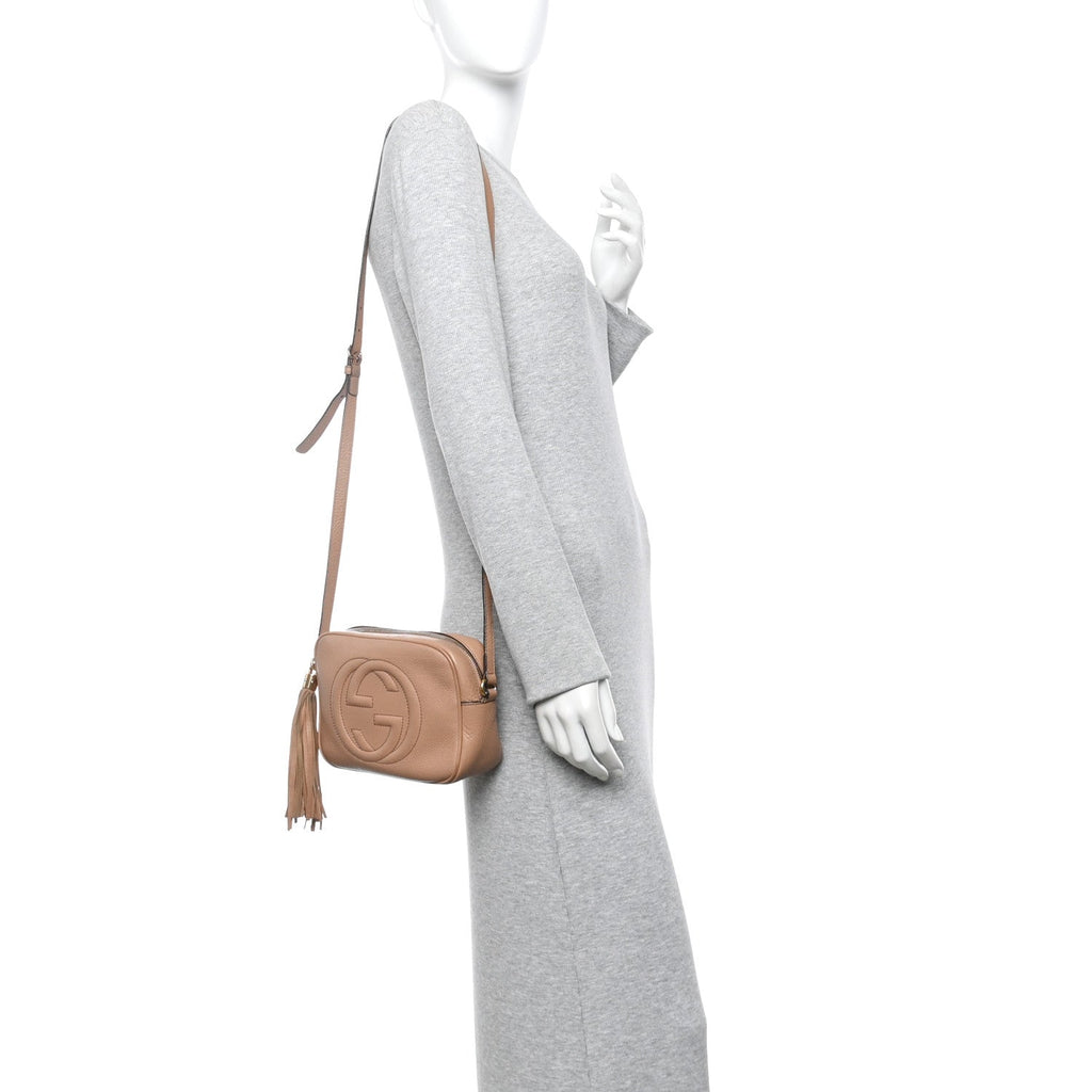 Pebbled Calfskin Small Soho Disco Bag Camelia