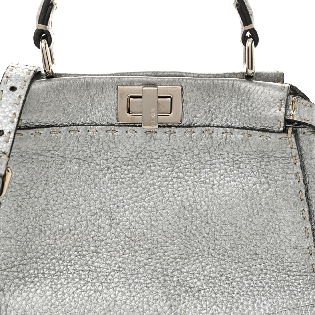 Cuoio Romano Lux Selleria Mini Peekaboo Iconic Satchel Argento