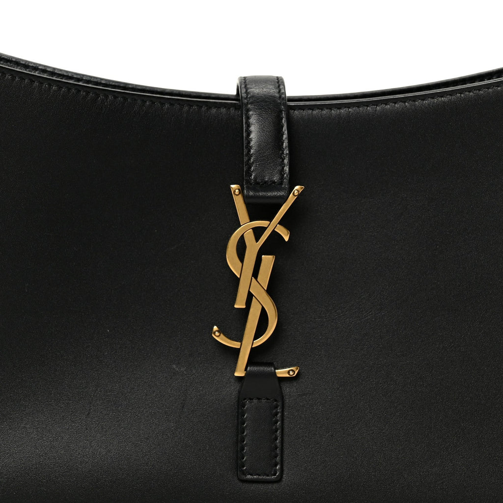 Smooth Calfskin Le 5 A 7 Hobo Black