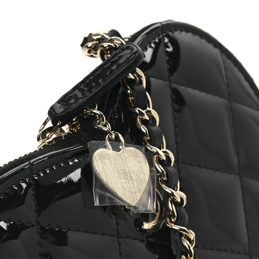 Patent Calfskin Resin Quilted CC Heart Clutch With Chain Black