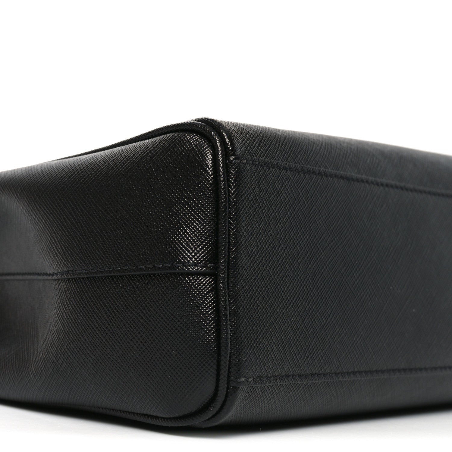 Saffiano Travel Extra Large Galleria Double Zip Tote Black