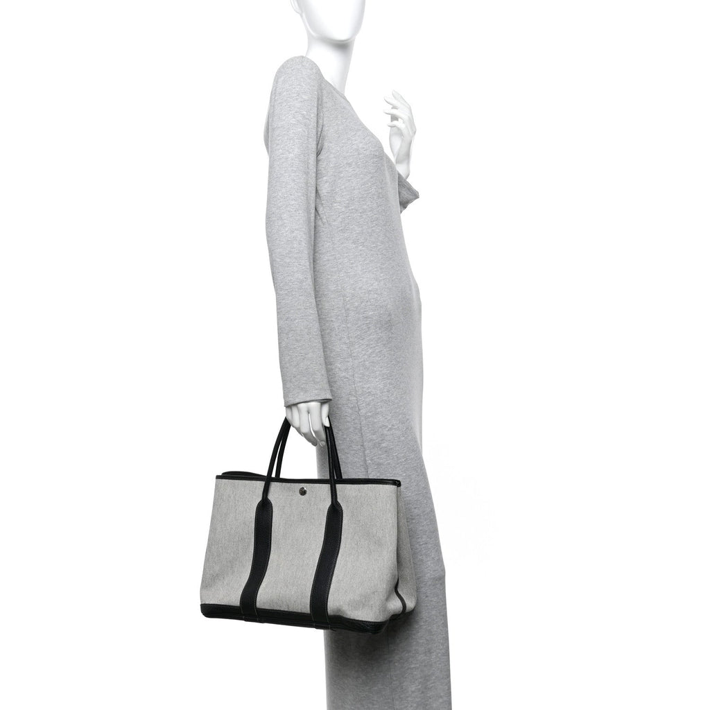 Buffle Skipper Toile Garden Party 36 MM Tote Black