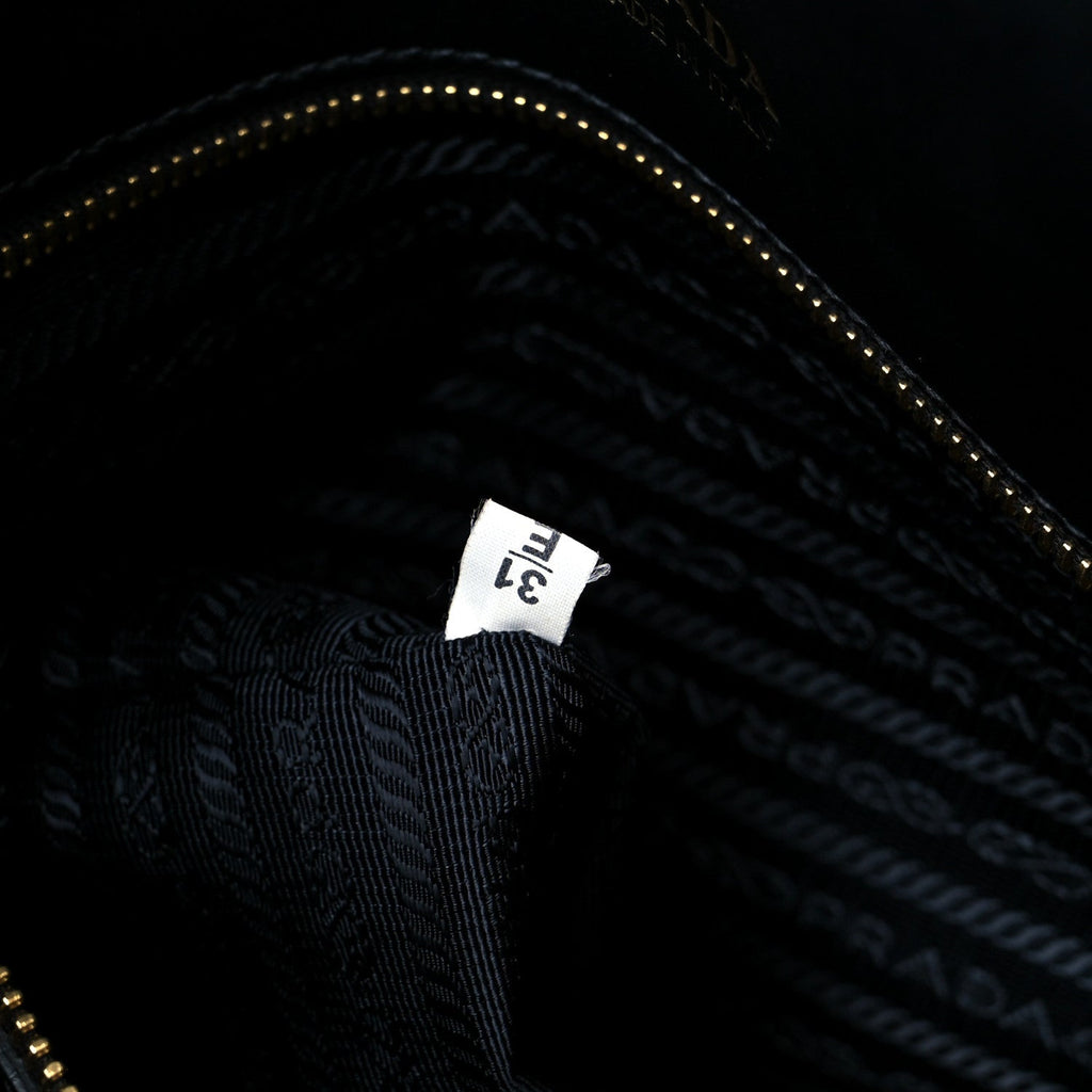 City Calfskin Medium Bibliothèque Tote Black