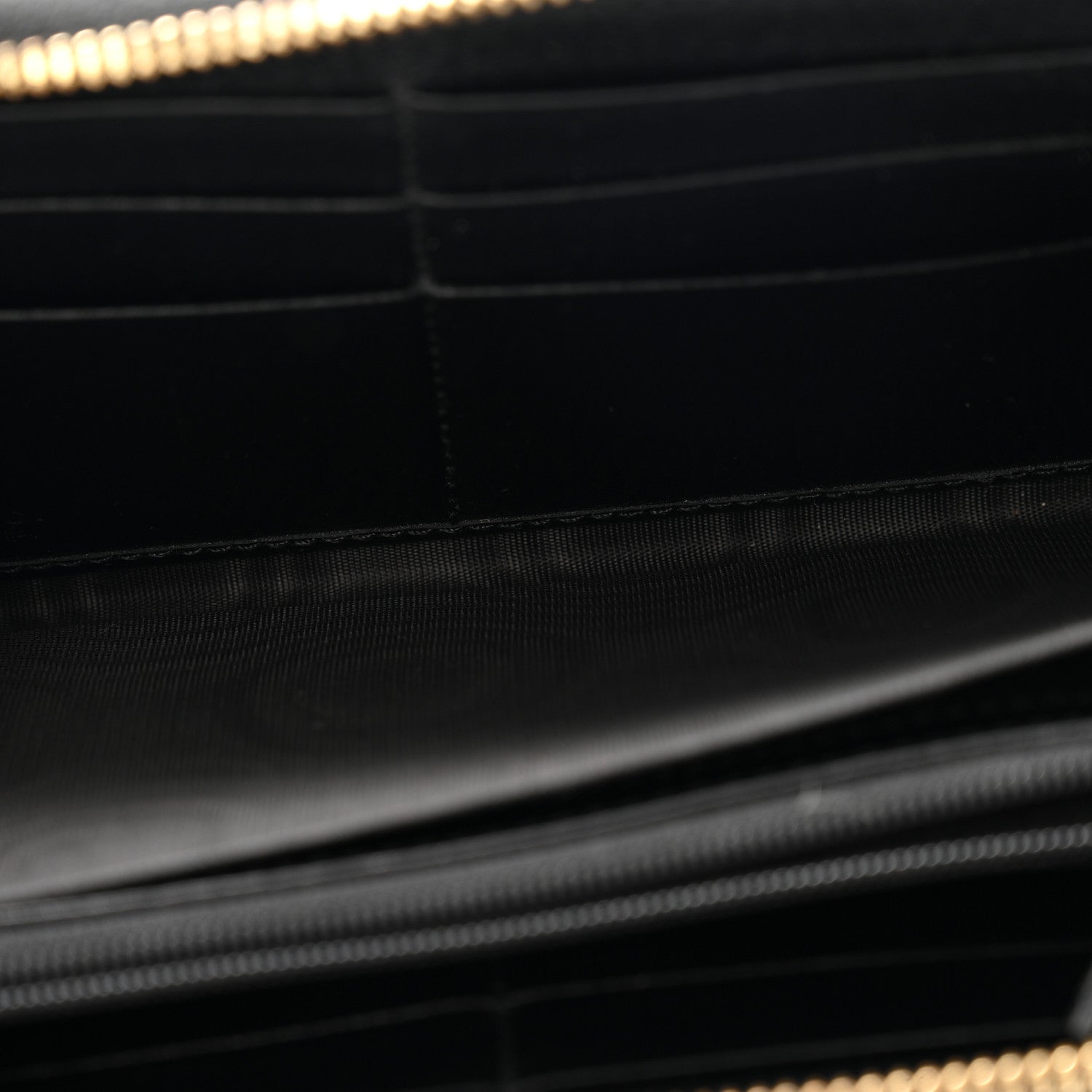 Dollar Calfskin GG Supreme Monogram GG Marmont Zip Around Wallet Black Beige Ebony