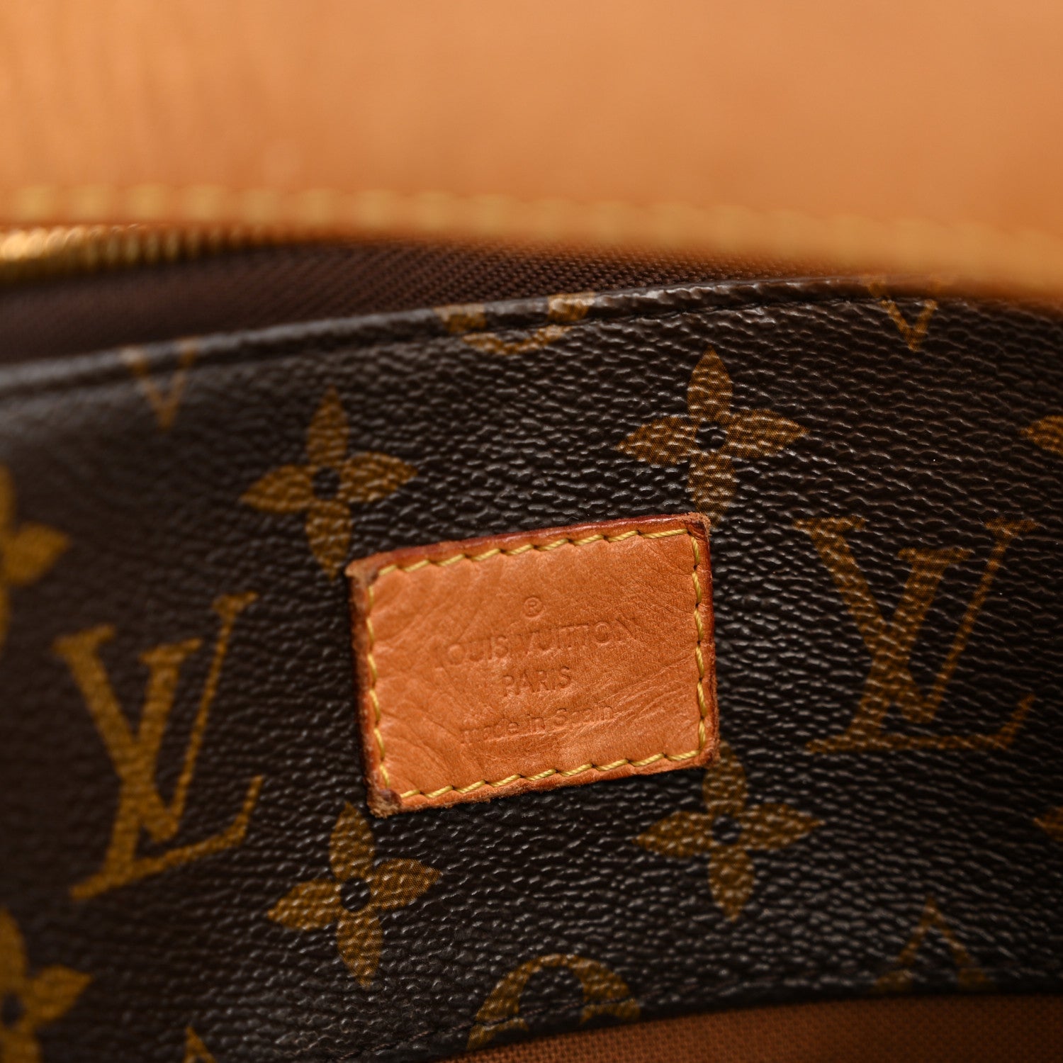 Monogram Sully MM