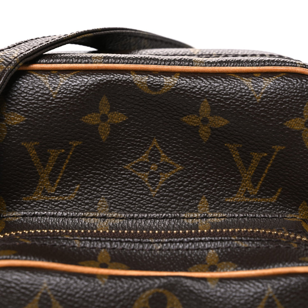 Monogram Amazone