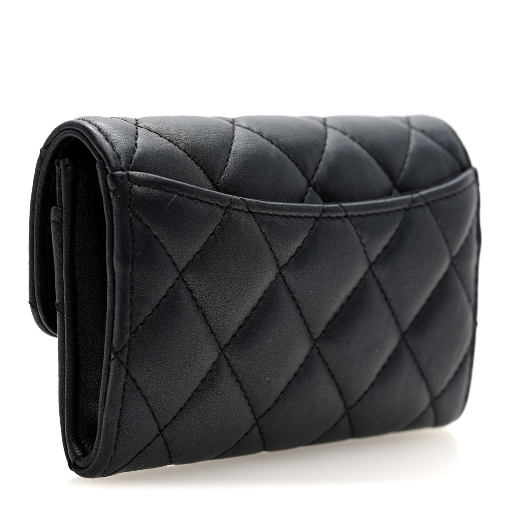 Pearly Lambskin Quilted Flap  Holder Wallet So Black