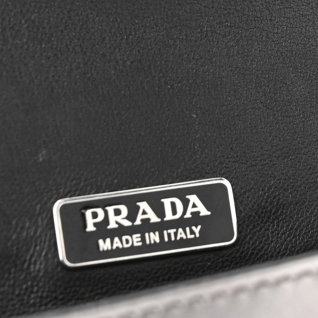 Metallic Vitello Saffiano Cahier Bag Silver Black