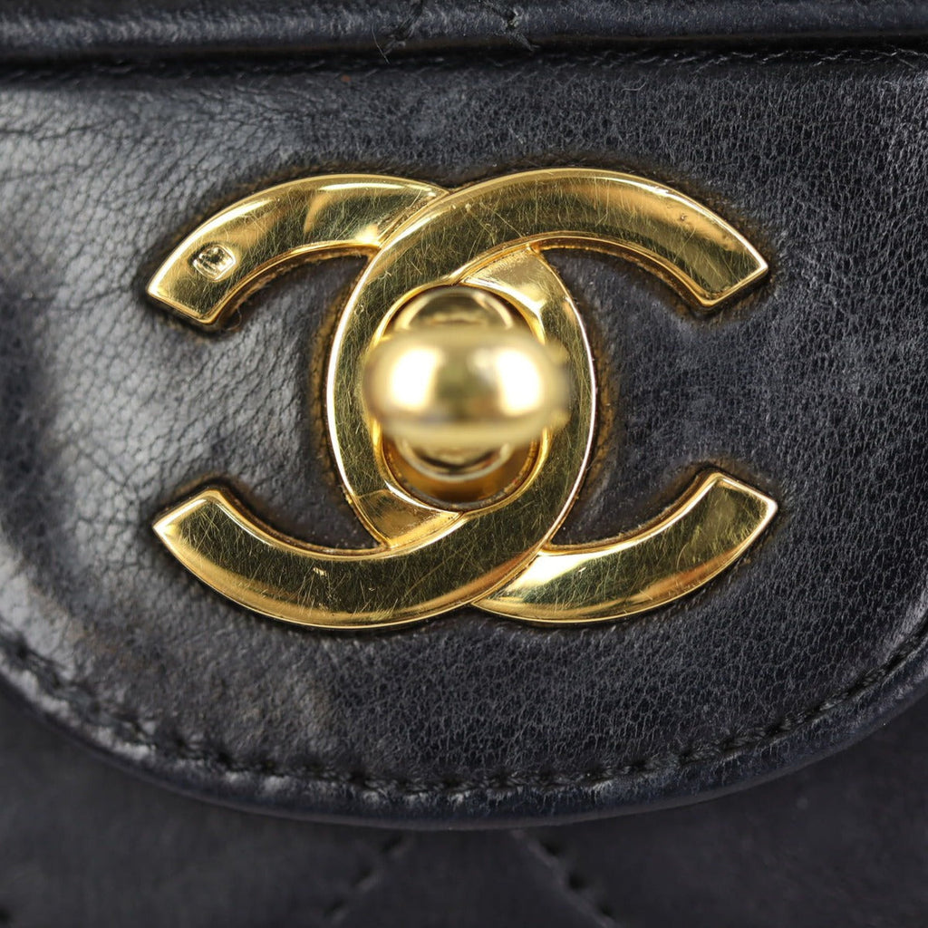 Chanel Classic Double Flap Medium | Vintage Black Quilted Lambskin