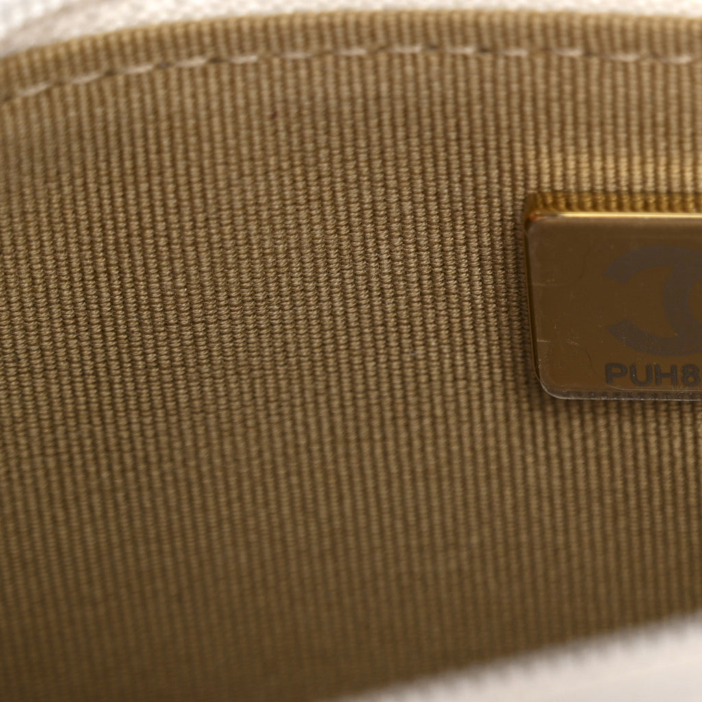 Lambskin Quilted CC Pearl Crush Wallet on Chain WOC White