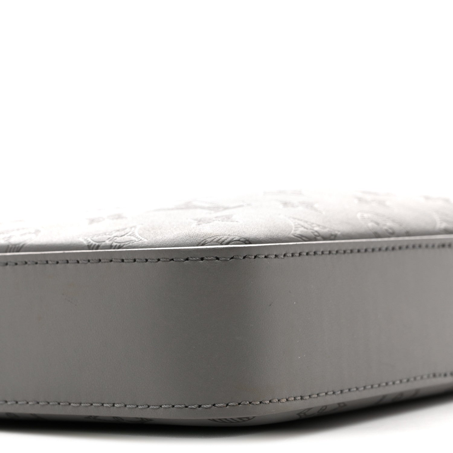 Calfskin Monogram Shadow Trio Messenger Anthracite Gray