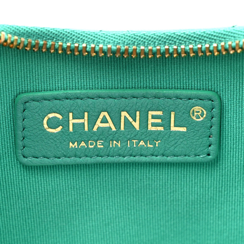Lambskin Quilted Chain Around Hobo Green