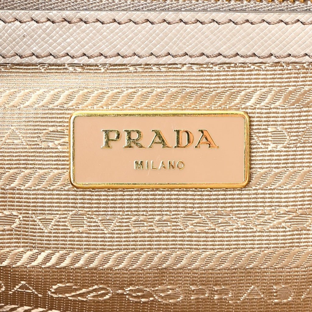 Saffiano Lux Large Tote Pomice