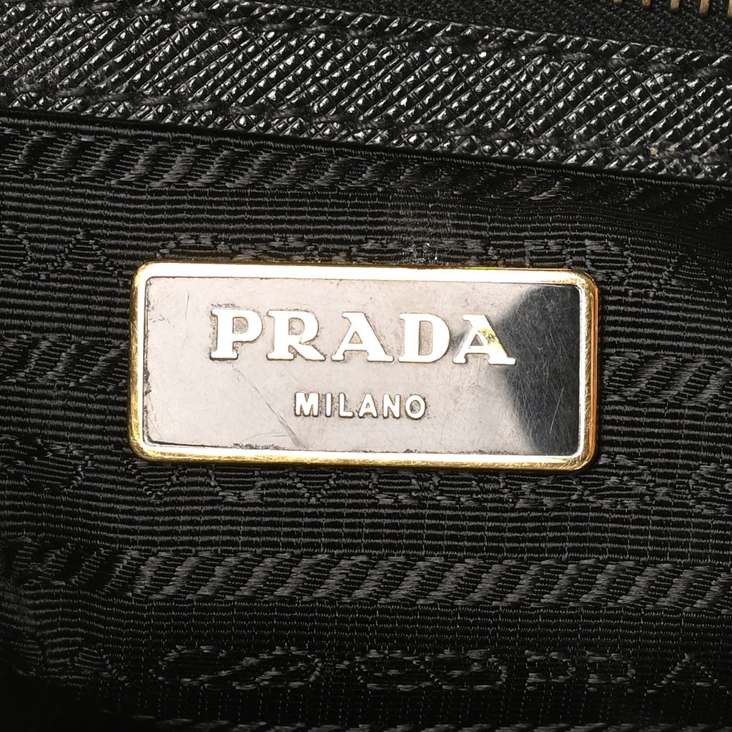 Saffiano Lux Medium Tote Black