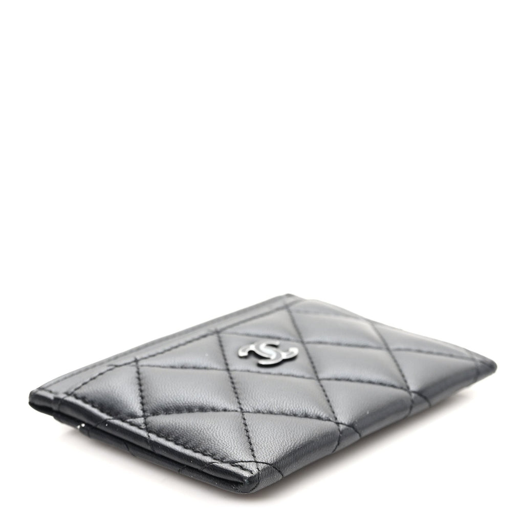 Pearly Lambskin Quilted  Holder So Black