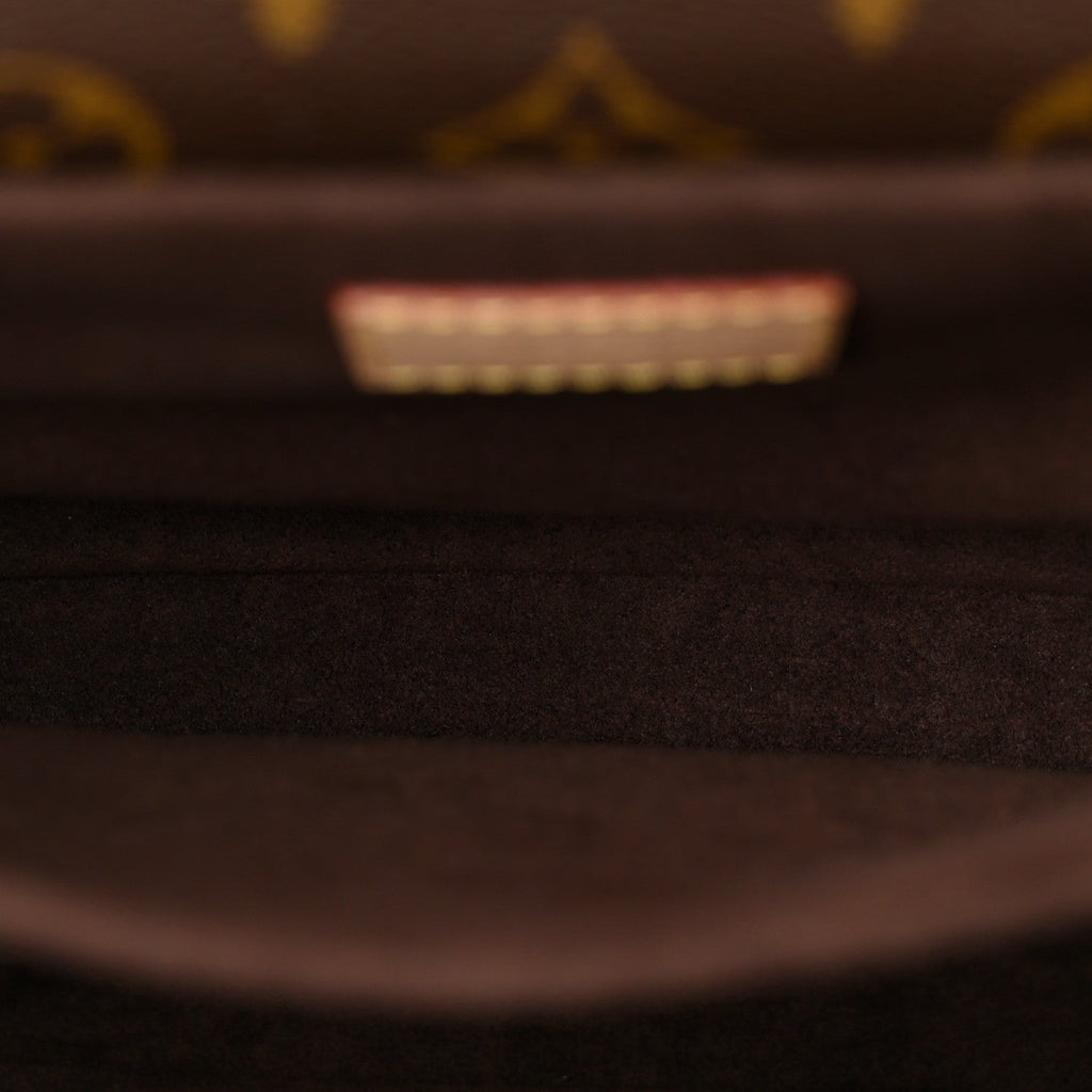 Monogram Pochette Metis