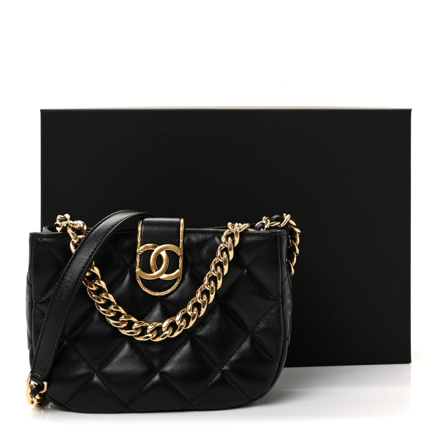 Lambskin Quilted Small Chain Hobo Black