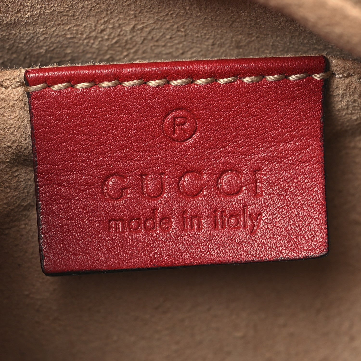 Calfskin Matelasse Small GG Marmont Chain Shoulder Bag Hibiscus Red