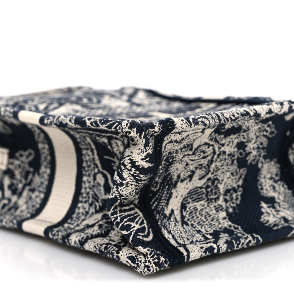 Oblique Mini Book Tote Phone Bag Blue