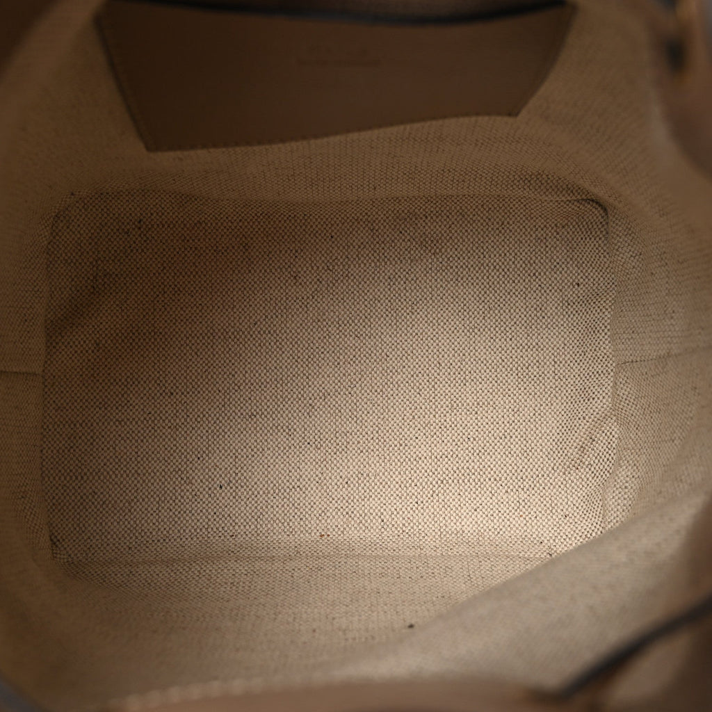 Grained Buffalo Horse Medal Bucket Bag Boyish Brown