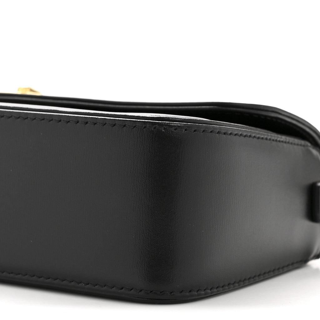 Box Calfskin 30 Montaigne Avenue Pouch Black