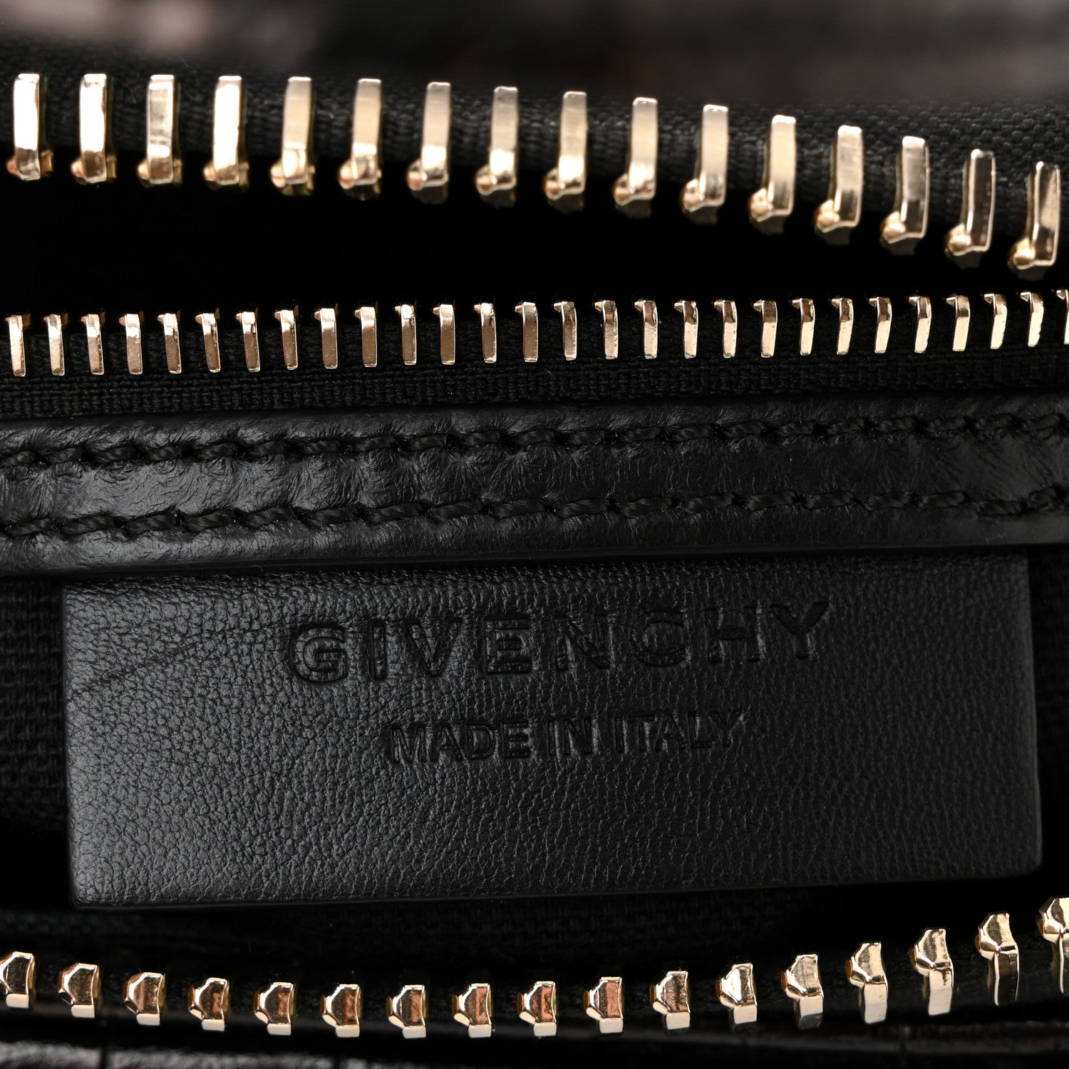 Calfskin Crocodile Embossed Mini Antigona Black