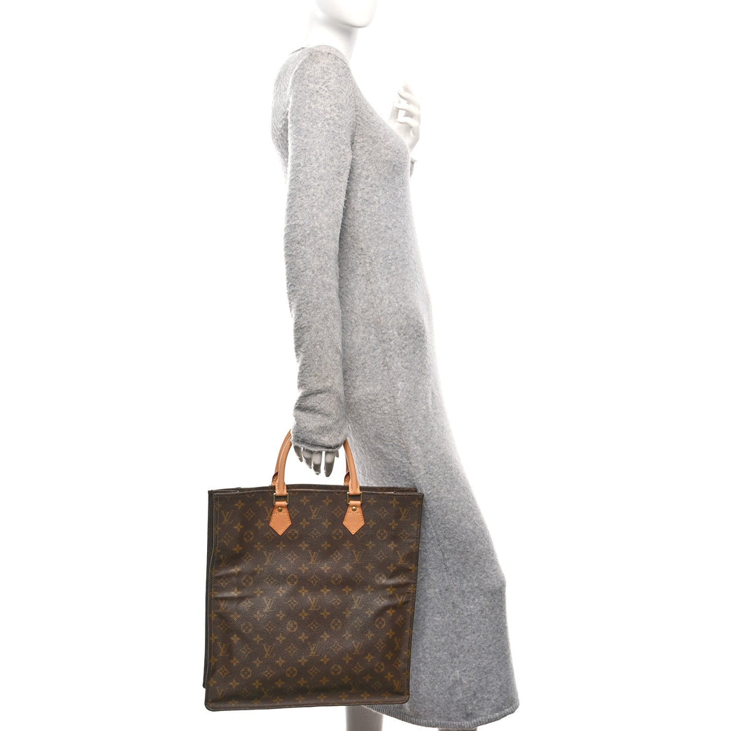 Monogram Sac Plat