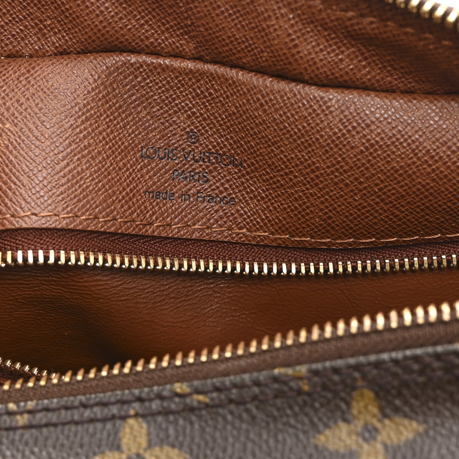 Monogram Nil 28