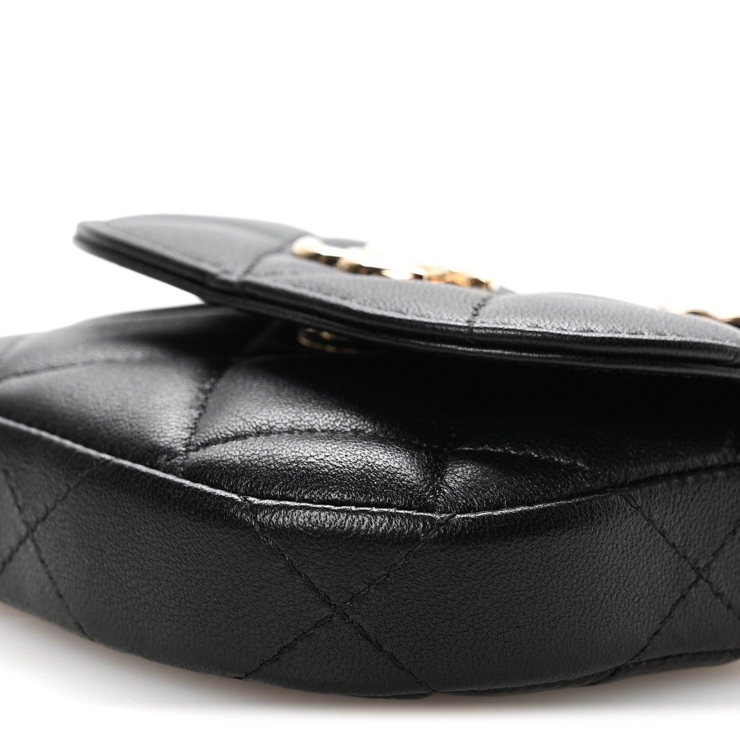 Lambskin Quilted Pearl Top Handle Clutch With Chain Black