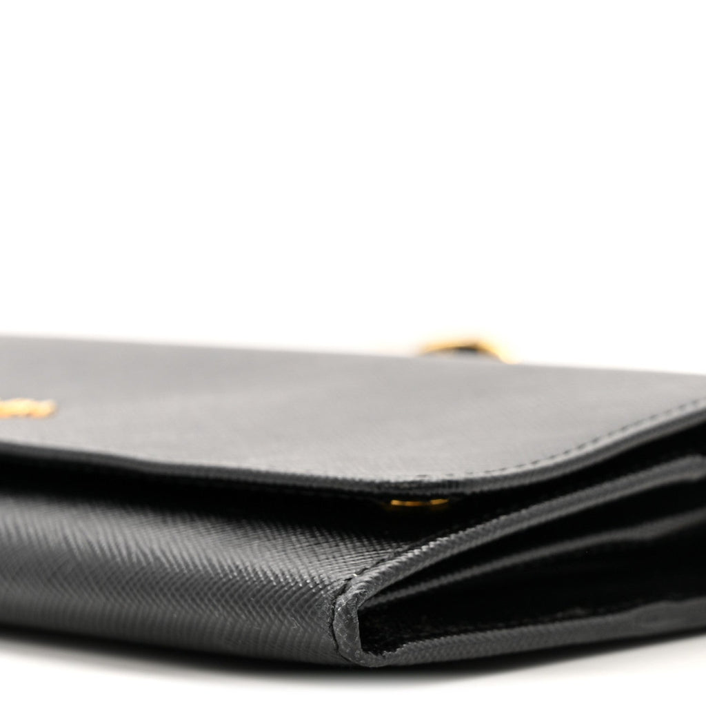Saffiano Metal Oro Chain Wallet Black