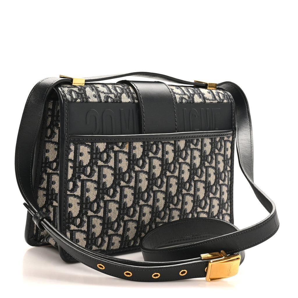 Oblique 30 Montaigne Flap Bag Blue